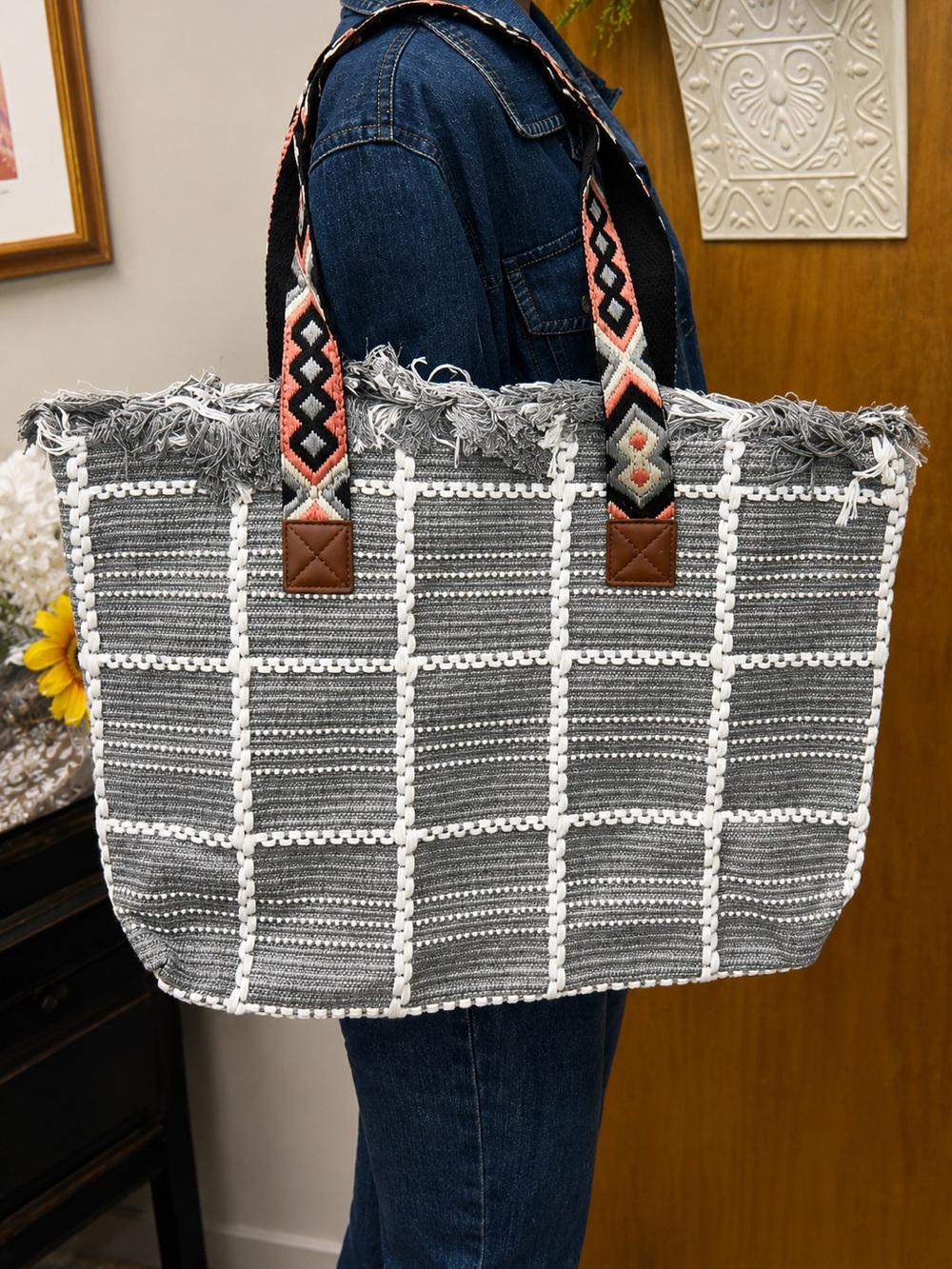 Eden Boho Fringe Tote Bag - Picture 1 of 4